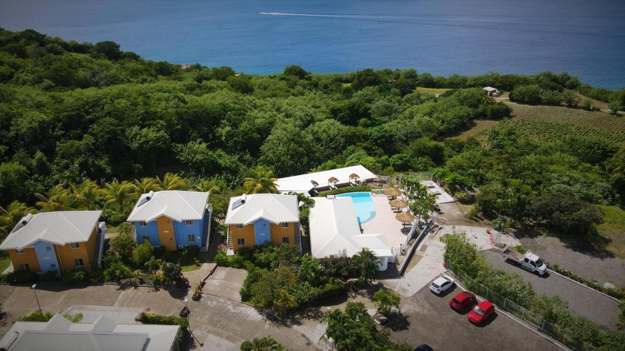 Hotel Village Pomme Cannelle 3 Etoiles ル・プルシュール エクステリア 写真