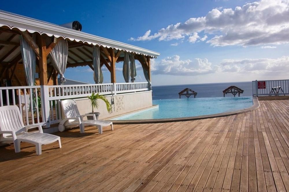 Hotel Village Pomme Cannelle 3 Etoiles ル・プルシュール エクステリア 写真